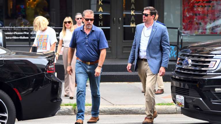 Δίωξη στον γιο του Τζο Μπάιντεν για φοροδιαφυγή: &quot;Ξόδεψε εκατομμύρια δολάρια για να ζει με αλόγιστες σπατάλες&quot;