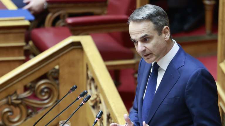 Στριμωγμένος στη Βουλή για την ακρίβεια ο Μητσοτάκης - Σφυροκόπημα ετοιμάζει η αντιπολίτευση