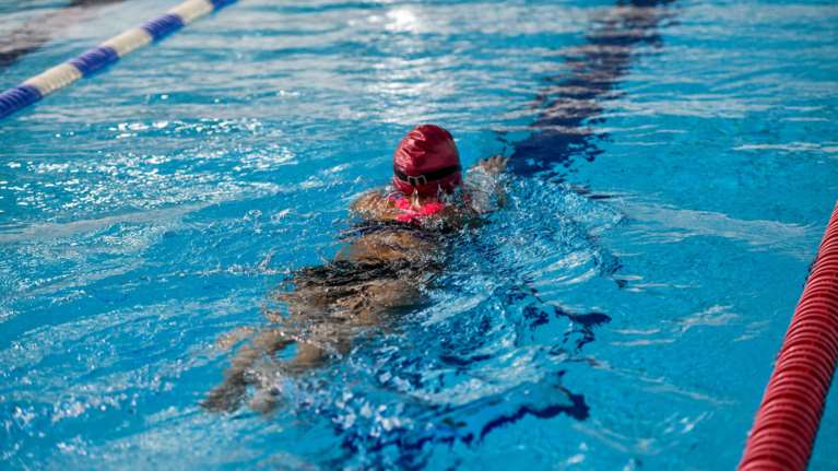 Κολυμβητήριο Μεταμόρφωσης: Πώς ο 57χρονος βιντεοσκοπούσε ανήλικα κορίτσια με μαγιό - Είχε 17 κάρτες μνήμης