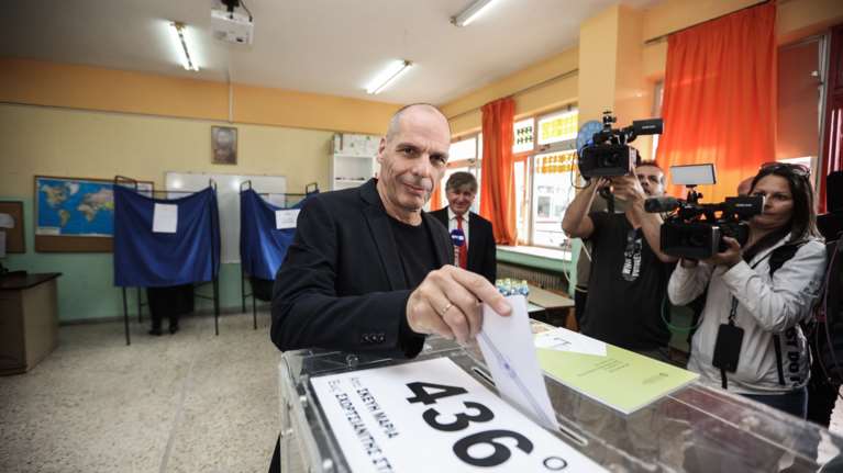 &quot;Θέλεις αυτή η φωνή να είναι στη Βουλή;&quot; - Σε μάχη πόρτα-πόρτα καλεί ο Γιάνης Βαρουφάκης ενόψει των εκλογών