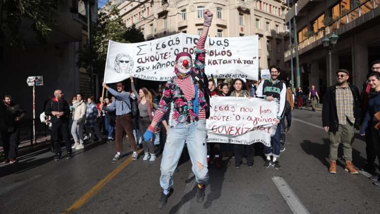 Σε 48ωρη απεργία οι καλλιτέχνες - Κινητοποιήσεις σε Αθήνα και Θεσσαλονίκη