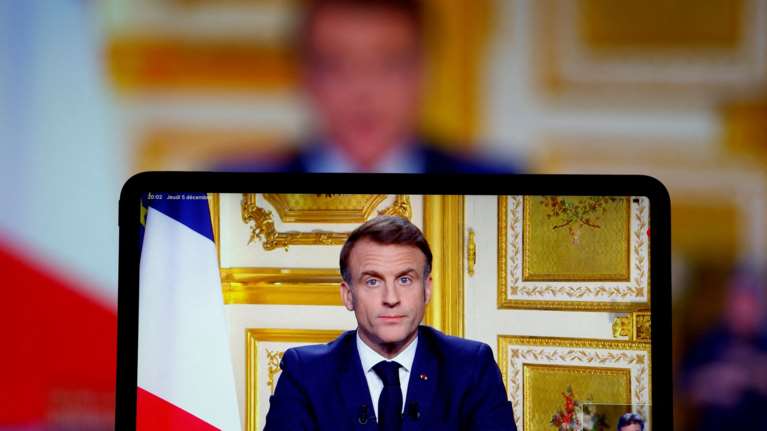 Διάγγελμα Μακρόν: &quot;Θα διορίσω πρωθυπουργό τις επόμενες ημέρες - Δεν παραιτούμαι&quot;