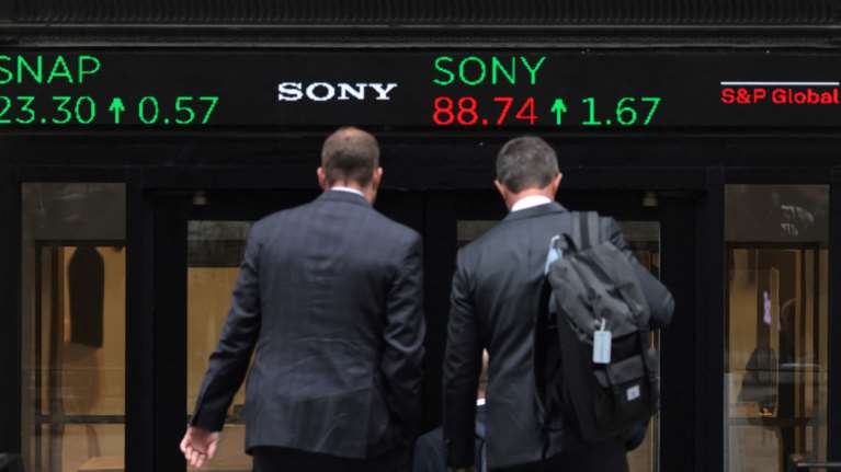 Βουτιά στα μεγαλύτερα ευρωπαϊκά χρηματιστήρια- Μεγάλες απώλειες και στο Χρηματιστήριο Αθηνών