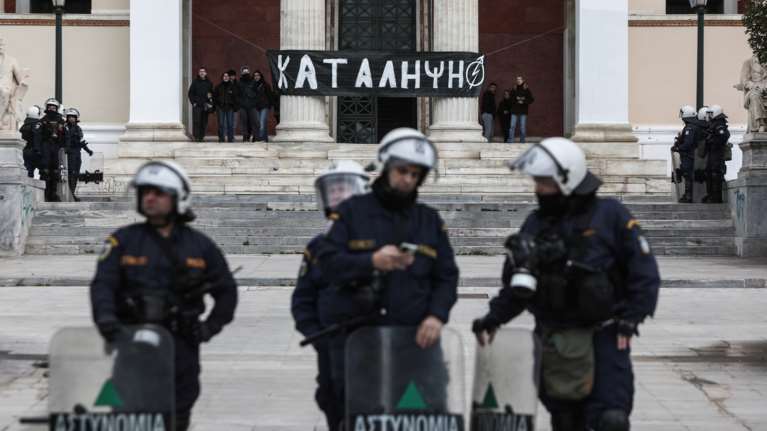 Εκτακτη σύνοδος των πρυτάνεων σήμερα – Συνεχίζονται οι καταλήψεις ενάντια στα μη κρατικά πανεπιστήμια