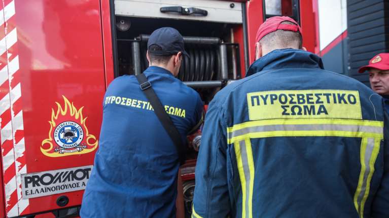 Φωτιά σε ισόγειο κατάστημα στον Άγιο Παντελεήμονα - Καταστράφηκε ολοσχερώς