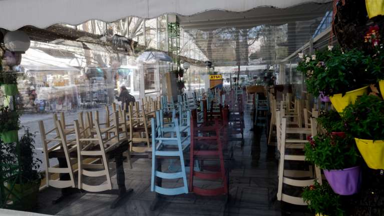 Επιχειρήσεις εστίασης: Αδύνατη η καταβολή ενοικίων από τον Μάιο