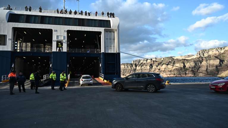 Σαντορίνη: Προληπτικά μέτρα στα λιμάνια λόγω των σεισμών