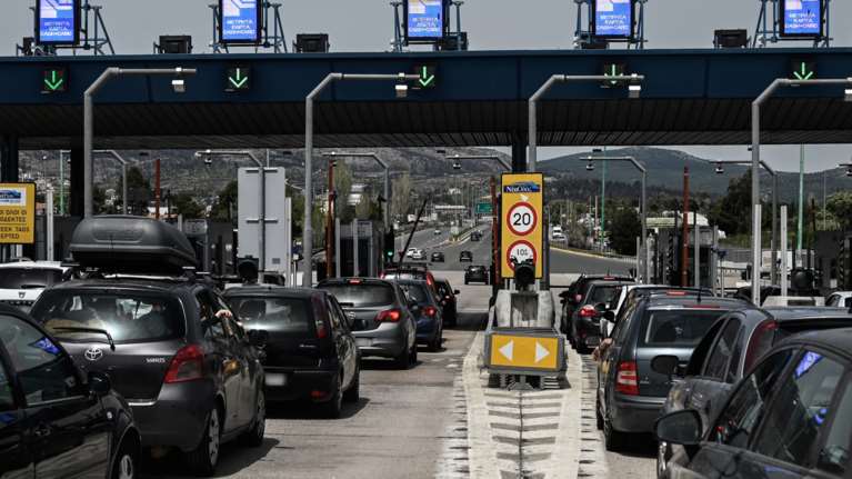 Συνεχίζεται η επιστροφή των εκδρομέων του Πάσχα - Περίπου 2 εκατ. Αθηναίοι είχαν φύγει από την πρωτεύουσα