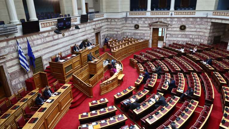 Live η τρίτη και τελευταία ημέρα της συζήτησης στη Βουλή για την πρόταση δυσπιστίας