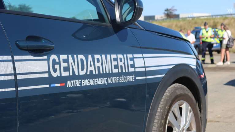 Συναγερμός στη Γαλλία: Εριξε το όχημά του σε πεζούς και φώναζε &quot;Αλλάχ Ακμπάρ&quot; - Συνελήφθη ο δράστης, 10 τραυματίες