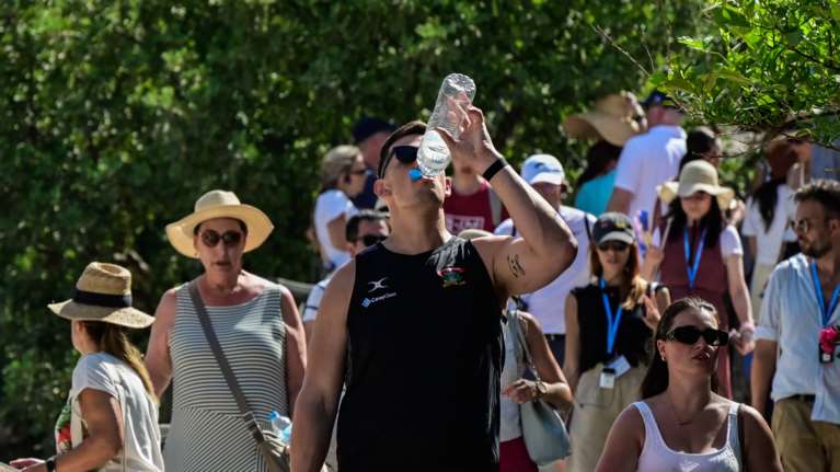 Meteo: Ακραίες θερμοκρασίας σε πολλές περιοχές της χώρας - Στους 44 βαθμούς η θερμοκρασία την Παρασκευή [χάρτες]