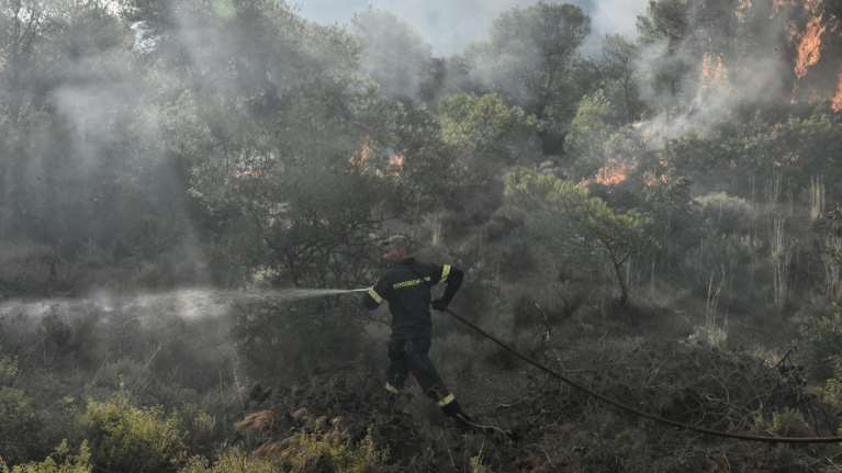 Πολύ υψηλός κίνδυνος πυρκαγιάς σήμερα - Ποιες περιοχές χρειάζονται προσοχή