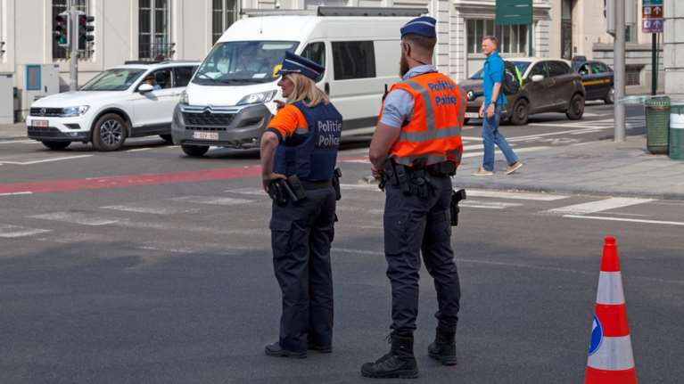 Φρίκη στο Βέλγιο: Ζευγάρι βίαζε τις τέσσερις κόρες του 12 - 21 ετών - Τις χρησιμοποιούσαν σαν &quot;σκλάβες του σεξ&quot;