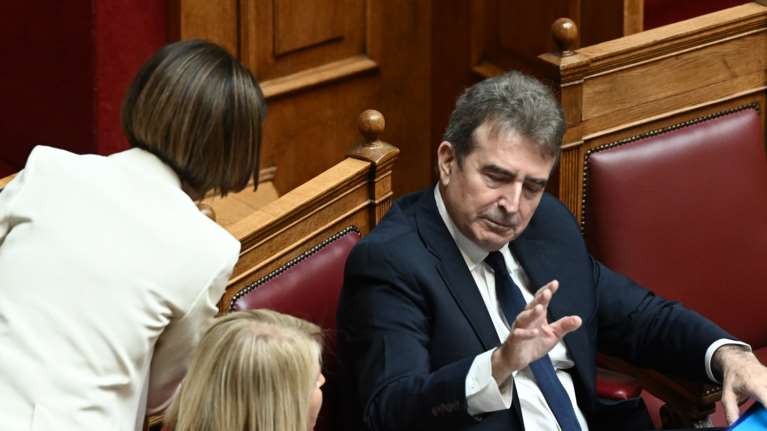 Στην Ολομέλεια της Βουλής το νομοσχέδιο για τη δημόσια υγεία - Δύο τροπολογίες