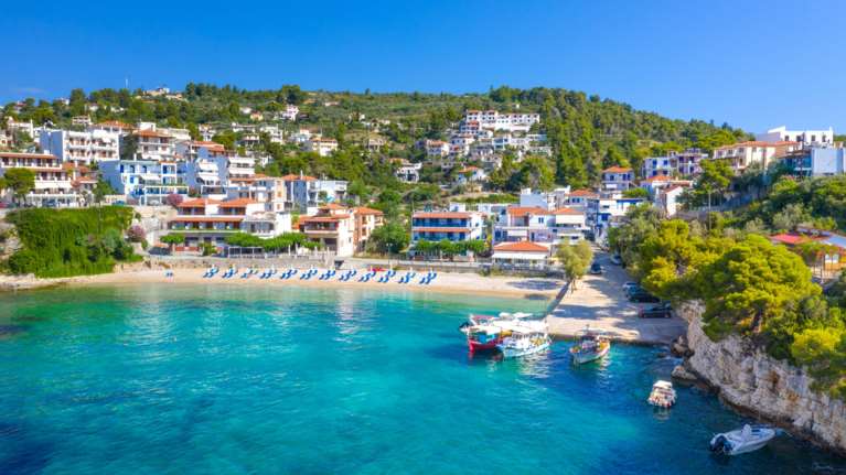 Οι 10 καλύτεροι ελληνικοί προορισμοί χωρίς υπερτουρισμό για τους Γερμανούς