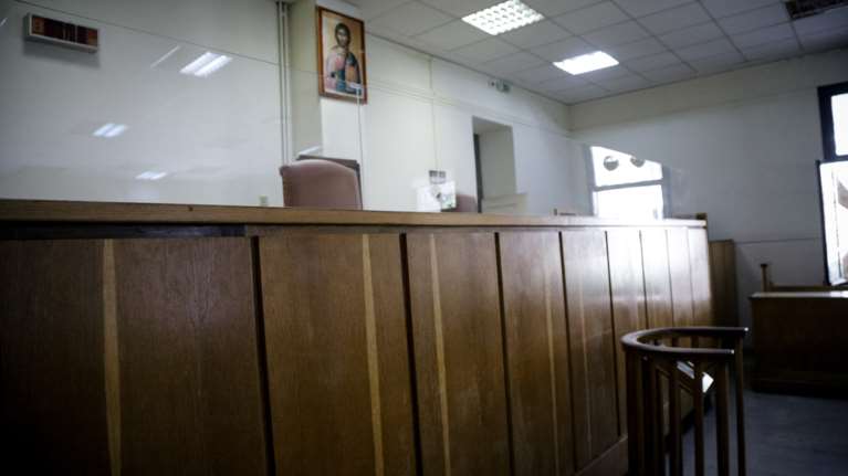 Θεσσαλονίκη: &quot;Έσπασε&quot; τα ισόβια η 58χρονη που σκότωσε με τηγάνι τον πρώην πεθερό της