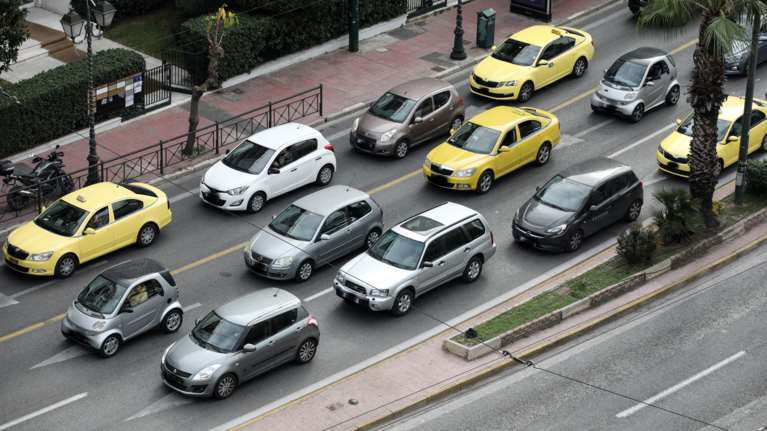 MyAuto: ΚΤΕΟ, ασφάλεια, άδειες και τέλη κυκλοφορίας των οχημάτων στο κινητό τηλέφωνο