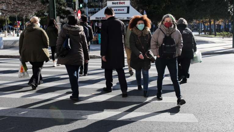 O χάρτης του κορονοϊού: Παραμένει &quot;στο κόκκινο&quot; με 913 κρούσματα η Αττική - 357 στη Θεσσαλονίκη