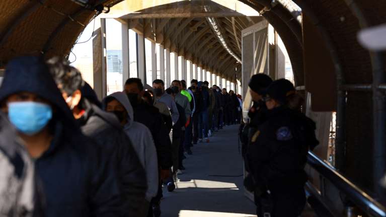 Το Μεξικό μπλοκάρει το σχέδιο Τραμπ για τις απελάσεις - Δεν έδωσε άδεια προσγείωσης σε αεροπλάνο με μετανάστες