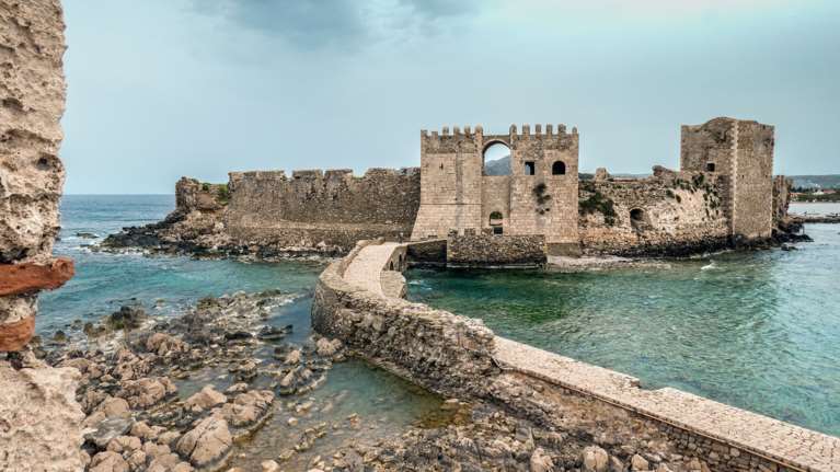 Κορώνη - Μεθώνη: Οι επιβλητικές, πλωτές καστροπολιτείες της Πελοποννήσου από ψηλά [βίντεο]