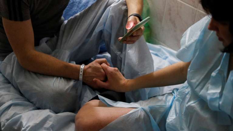 Ουκρανία: Γέννησε η Ουκρανή beauty vlogger της Μαριούπολης- Οι Ρώσοι την είχαν κατηγορήσει ότι είναι έγκυος- μαϊμού