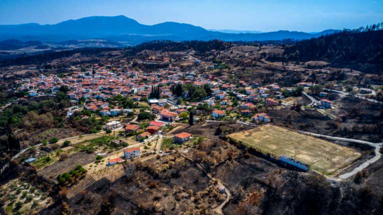 Βόρεια Εύβοια: Τα 12 μέτρα για τη στήριξη των επιχειρήσεων στις πυρόπληκτες περιοχές
