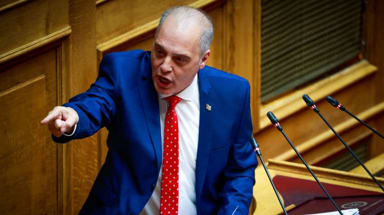 Ο Βελόπουλος απειλεί δημοσκόπους με... φυλακή επειδή δεν του άρεσε η έρευνα της Pulse στον ΣΚΑΙ - Καρφί από Μαρινάκη