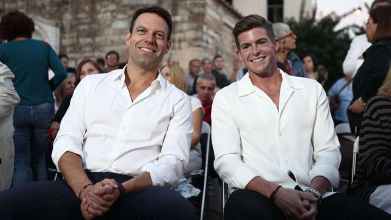 Στέφανος Κασσελάκης: Γάμος εκτός Αθηνών το καλοκαίρι με τον Τάιλερ - Το νέο σπίτι στο κέντρο και τα αστακοκάραβα στις ΗΠΑ