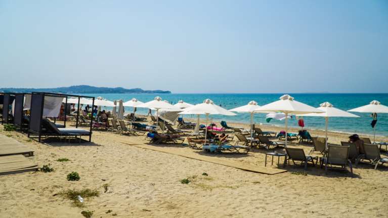 Παρέμβαση Αρείου Πάγου για τις παράνομες καταλήψεις αιγιαλού: Αυτονόητο το δικαίωμα των πολιτών στις ελεύθερες παραλίες