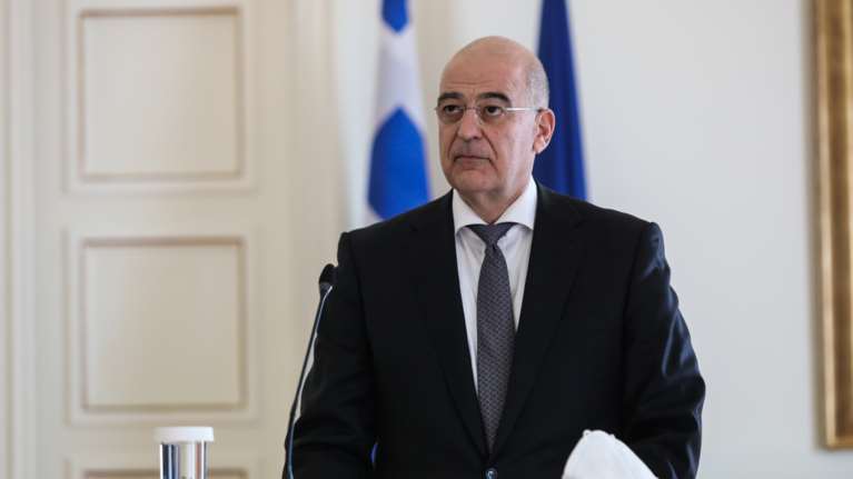 Η συγκίνηση Δένδια για την ελληνική "καλημέρα" των παιδιών στο Γκελεντζίκ της Ρωσίας [βίντεο]