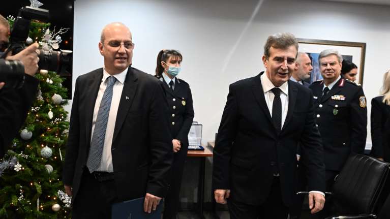 Αιχμές από Οικονόμου - Χρυσοχοΐδη: &quot;Αποδόθηκαν προσδοκίες υπεράνω του ρόλου του Υπουργείου&quot; - &quot;Έχουμε μείνει πίσω&quot;