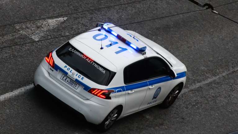 Θεσσαλονίκη: Προσποιήθηκε τον τεχνικό και άρπαξε από ηλικιωμένη χρήματα και κοσμήματα αξίας 250.000 ευρώ