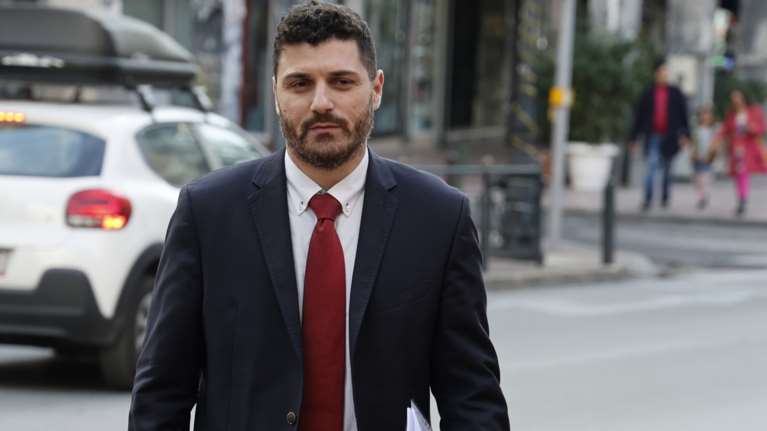 Τεμπονέρας σε Κασσελάκη: Δεν συμμετέχω σε παράκεντρα, μη θεσμοθετημένα όργανα - Λάθος του Τσίπρα ο "πρωινός καφές"