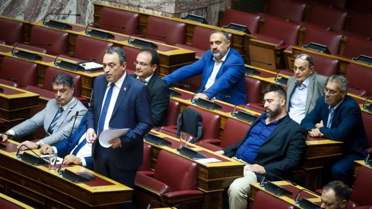 &quot;Χρυσαυγίτικη&quot; ανακοίνωση των Σπαρτιατών για το Πολυτεχνείο: Ιδεοληψίες της Αριστεράς, παραμύθια και φανταστικές ιστορίες