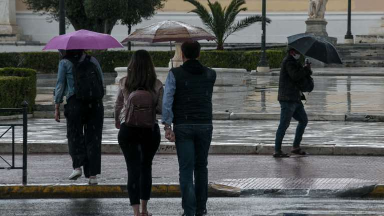 Αγριεύει ο καιρός από το απόγευμα: Ισχυρές καταιγίδες, βροχές και χιόνια - Ποιες περιοχές θα πλήξει η κακοκαιρία