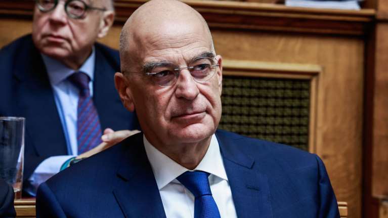 Νίκος Δένδιας: Αναβάλλεται η επίσκεψη στη Σερβία λόγω τροφικής δηλητηρίασης