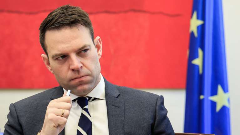 Επιστολική ψήφος: Το τέλος της συναίνεσης από ΣΥΡΙΖΑ και ΠΑΣΟΚ - Νέα δυσφορία Κασσελάκη για Πολάκη