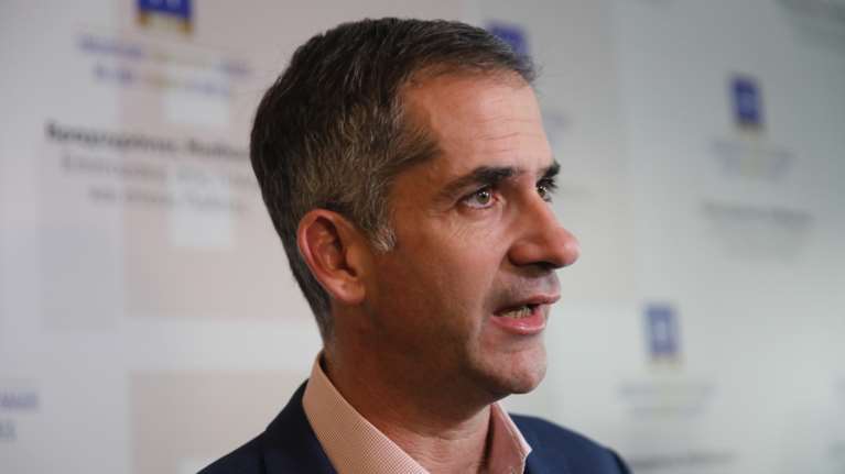 Μπακογιάννης: Θέλουμε να ασφαλτοστρώσουμε τη μισή Αθήνα - Τώρα Κολωνάκι, ακολουθούν Κυψέλη και Παγκράτι