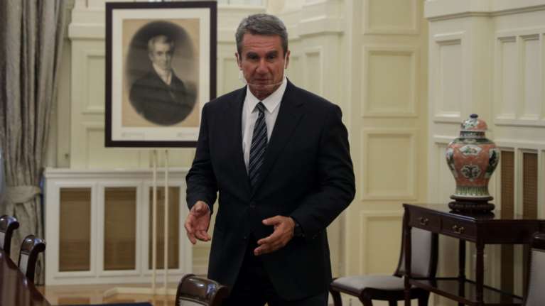 Μήνυμα Λοβέρδου στον Γρηγοράκο που νοσηλεύεται στη ΜΕΘ με κορονοϊό: Λεωνίδα, σ’ αγαπάμε και σε σκεφτόμαστε