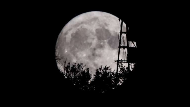 Ερχεται η τελευταία υπερπανσέληνος του 2024 - Πότε θα δούμε το &quot;Φεγγάρι του Κάστορα&quot;