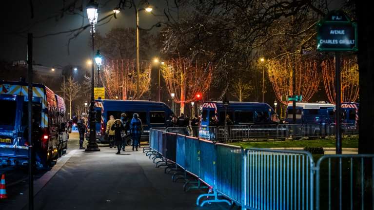 Φρίκη στη Γαλλία: Βρέθηκε διαμελισμένο πτώμα γυναίκας σε πάρκο - Μέσα σε σάκο και πεταμένο σε θάμνους