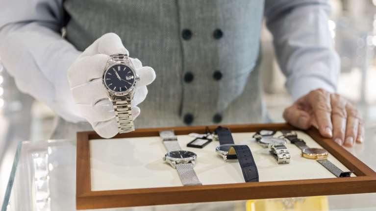 Ληστές πολυτελών ρολογιών στο κέντρο της Αθήνας: Δύο αλλοδαποί συνελήφθησαν σε Ιρλανδία και Ρουμανία