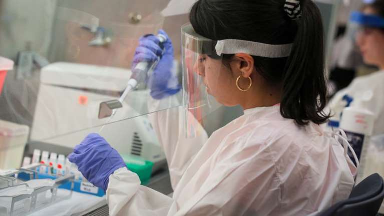 Κορονοϊός - Καθηγητής Φαρμακολογίας: "Καθόλου καλά τα πρώτα αποτελέσματα για τη ρεμδεσιβίρη"