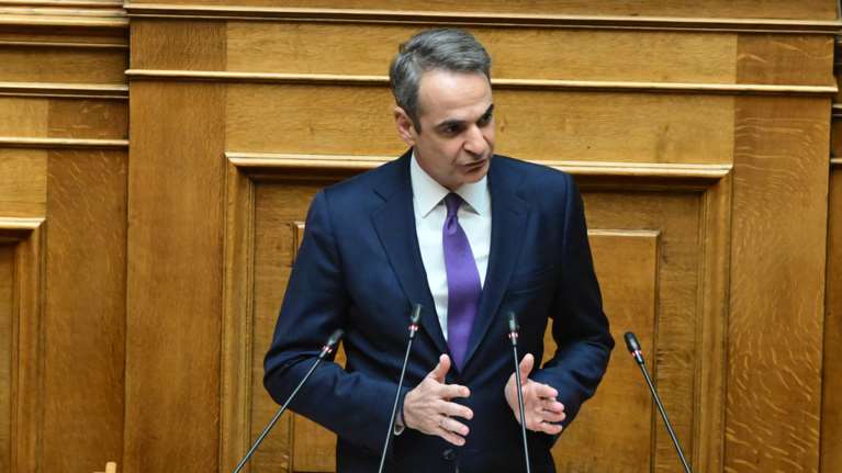 Μητσοτάκης στη Βουλή για τον ΟΠΕΚΕΠΕ: Η Ελλάδα του 2025 δεν έχει ανάγκη από άλλες δόσεις σκανδαλολογίας