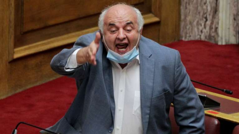 ΚΚΕ - Καραθανασόπουλος: Η πολιτική μ@λ@κί@ έχει και τα όριά της - Χαμός στη Βουλή