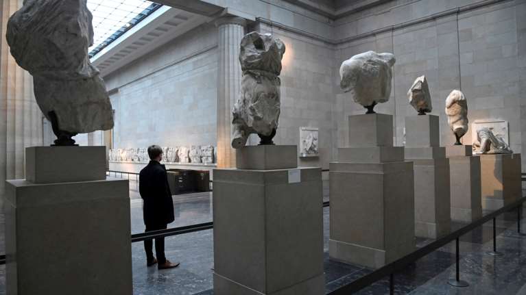 Financial Times: Η περίεργη σιωπή της Αθήνας για τις κλοπές στο Βρετανικό Μουσείο &quot;δείχνει&quot; συμφωνία για τα Γλυπτά