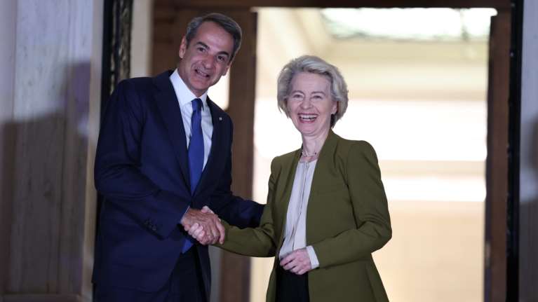 Θετική απάντηση της Ούρσουλα φον ντερ Λάιεν στον Μητσοτάκη για μέτρα κατά των αθέμιτων πρακτικών των πολυεθνικών