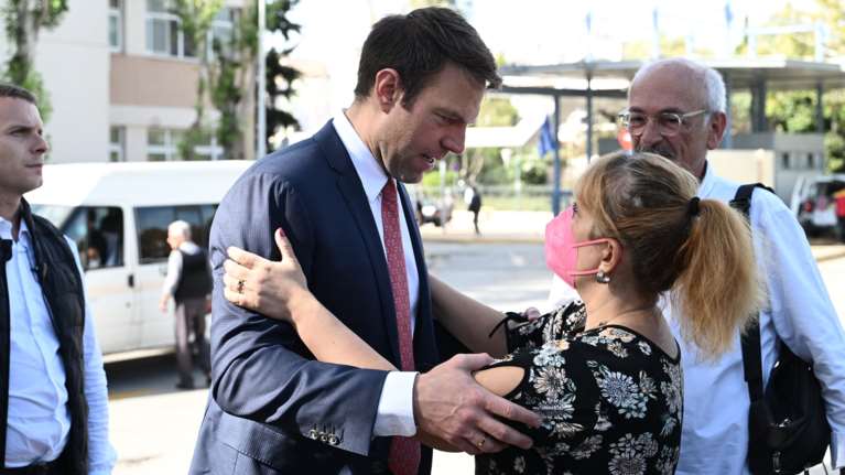 Γιατί δεν πήγε ο Κασσελάκης στον Σημίτη: Τι δουλειά έχω με εκείνους που έχουν σπαταλήσει τόσα δισεκατομμύρια του λαού;