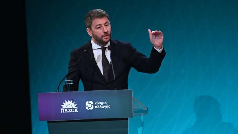 Αντίστροφη μέτρηση για την επιστροφή του ονόματος "ΠΑΣΟΚ" στις 8 Μαΐου - Το στοίχημα Ανδρουλάκη για το νέο κόμμα