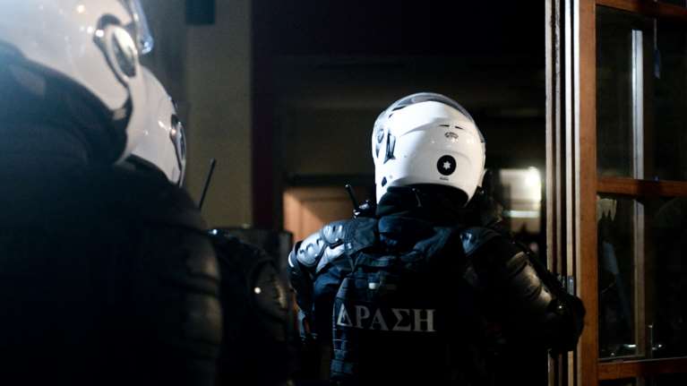 Συνελήφθη γιος γνωστού εφοπλιστή και πρώην παίκτης ριάλιτι για την επίθεση σε 32χρονο Αλβανό